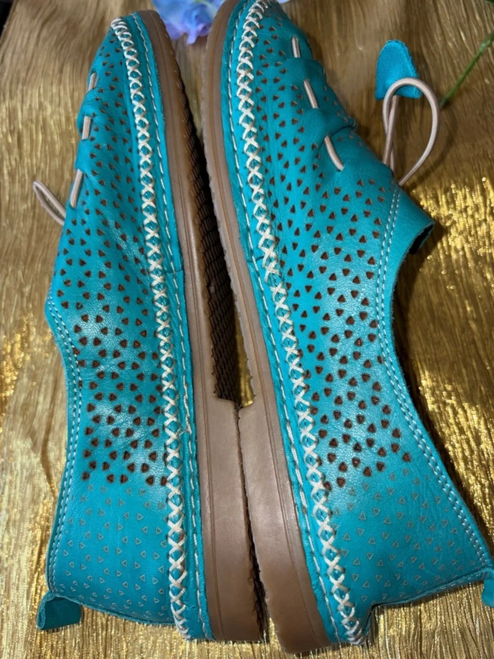 Lemon n Lime Gigi buttery leather turquoise slip on 39 new